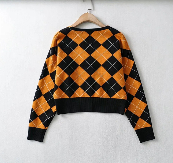 New Long Sleeve V-Neck Cropped Knit Cardigan