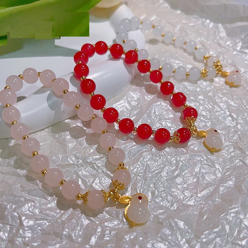High Beauty White Bracelet for Women - Student's Best Friend